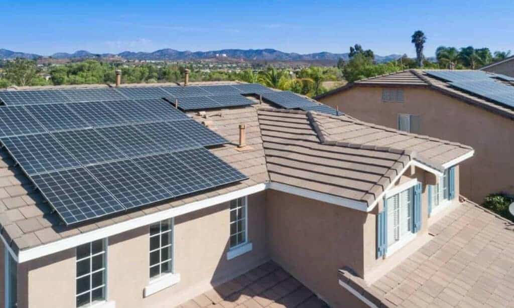 how-many-solar-panels-for-1000-kwh-per-month