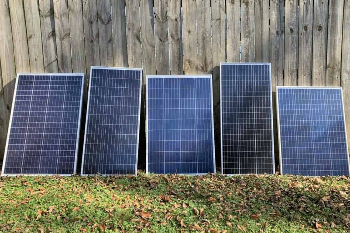 how-many-volts-does-a-100-watt-solar-panel-produce