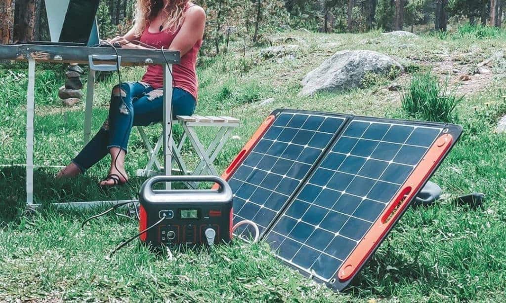 How to Choose Solar Generator for Camping