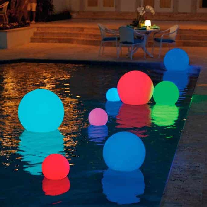 solar-power-swimming-pool-lights