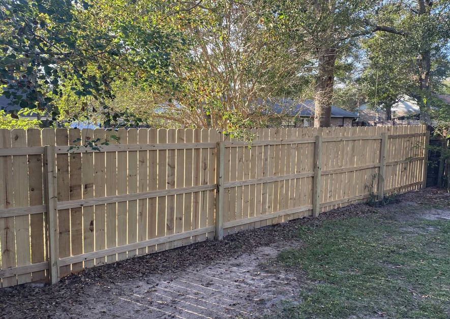 DIY Dog Ear Privacy Fence
