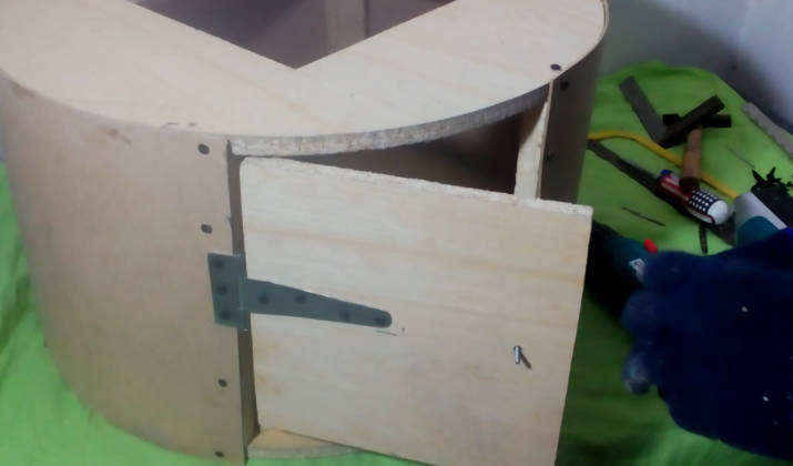 Installing the Door